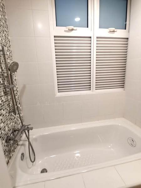 Condominium for Rent at 28 Dutamas - Andy Gan - Master Bathroom with tub - PropertyGuru.com.my