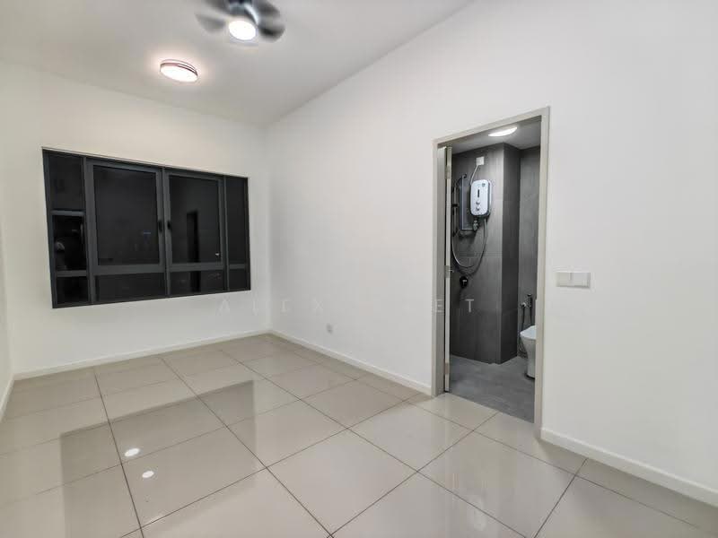Kediaman Servis untuk Dijual di Savvy @ Riana Dutamas - Alex Seet - Bathroom - PropertyGuru.com.my