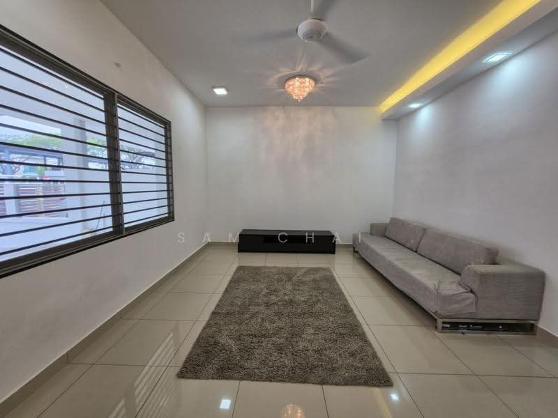 2-storey Terraced House for Sale in Taman Seri Austin (Tebrau) - Sam Chai - Living Room - PropertyGuru.com.my