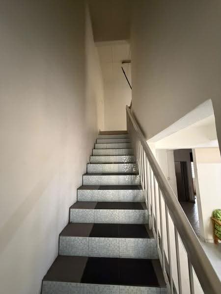 2-storey Terraced House for Rent in Permas Jaya (Johor) - YY Tey - Corridor - PropertyGuru.com.my