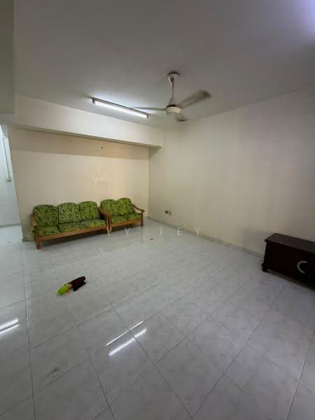2-storey Terraced House for Rent in Permas Jaya (Johor) - YY Tey - Living Room - PropertyGuru.com.my