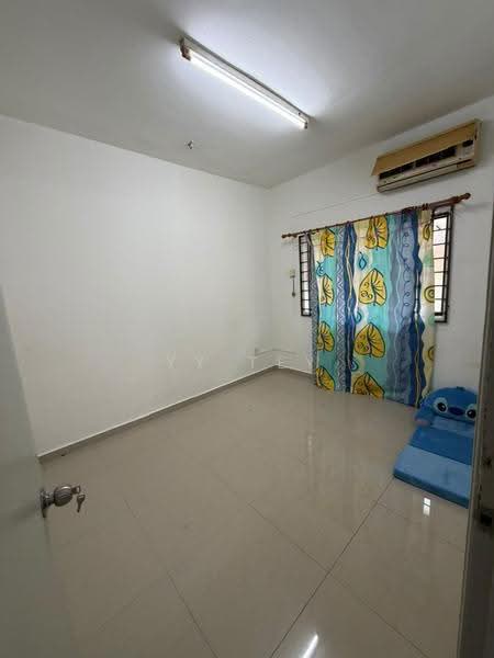 2-storey Terraced House for Rent in Permas Jaya (Johor) - YY Tey - Bedroom - PropertyGuru.com.my