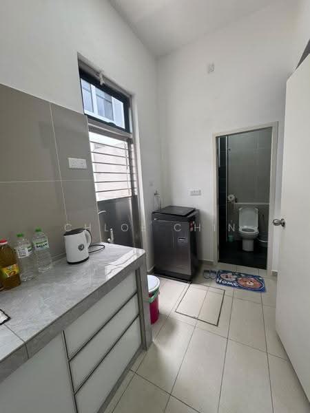 Rumah Teres 2-Tingkat untuk Disewa di Taman Desa Tebrau (Tebrau) - Chloe Chin - Bathroom - PropertyGuru.com.my