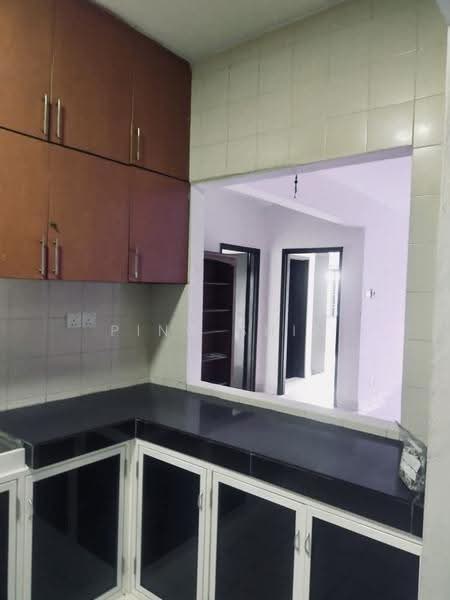 Condominium for Sale at Sri Putramas - Ping Shin - Kitchen - PropertyGuru.com.my