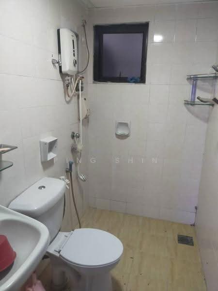 Condominium for Sale at Sri Putramas - Ping Shin - Bathroom - PropertyGuru.com.my