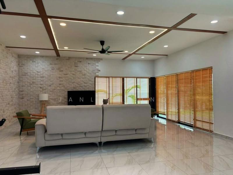 Rumah Banglo untuk Dijual di Kampung Mahmoodiah (Johor Bahru) - Janlly Jong - Living Room - PropertyGuru.com.my