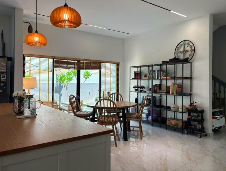 Rumah Banglo untuk Dijual di Kampung Mahmoodiah (Johor Bahru) - Janlly Jong - Dining Room - PropertyGuru.com.my
