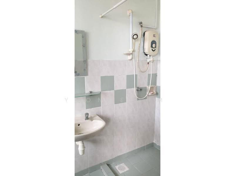 Apartment for Sale at Sri Impian Apartment - Yvonne Lim - Bathroom - PropertyGuru.com.my