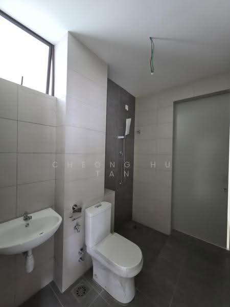 Rumah Teres 2-Tingkat untuk Disewa di S2 Heights (Seremban 2) - Cheong Hu Tan - Bathroom - PropertyGuru.com.my