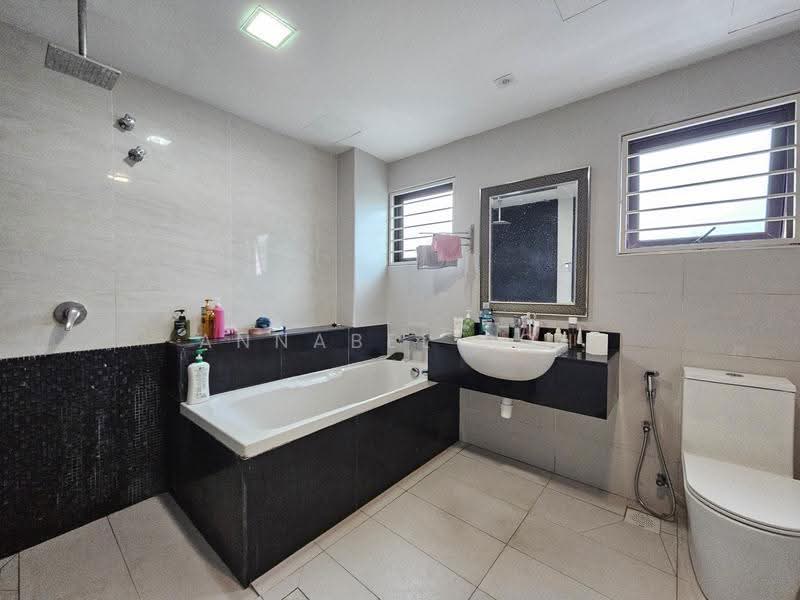 Semi-Detached House for Sale in Taman Bukit Suria II (Cheras) - Annabel Poh - Bathroom - PropertyGuru.com.my