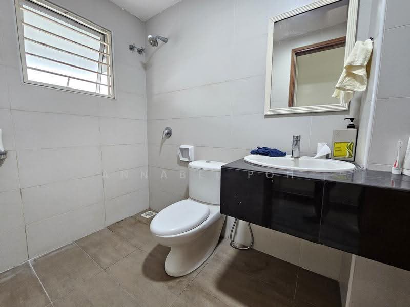 Semi-Detached House for Sale in Taman Bukit Suria II (Cheras) - Annabel Poh - Bathroom - PropertyGuru.com.my