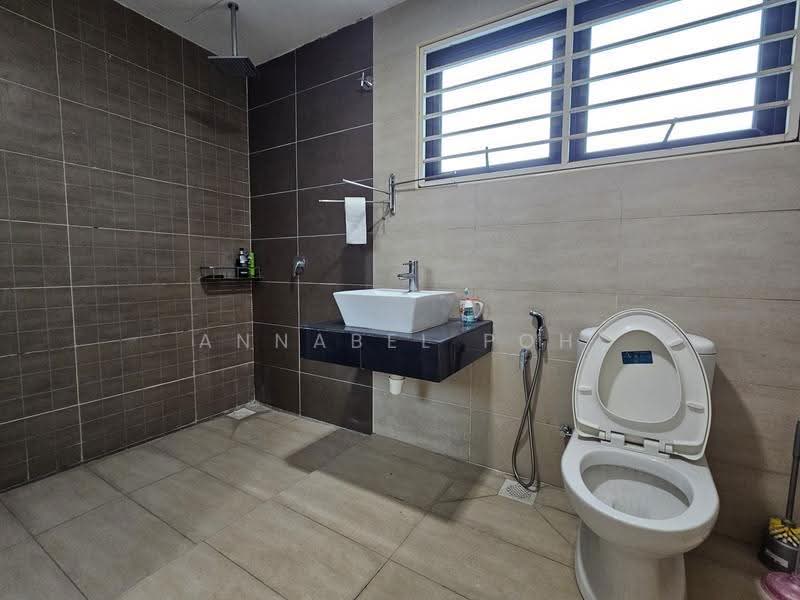 Semi-Detached House for Sale in Taman Bukit Suria II (Cheras) - Annabel Poh - Bathroom - PropertyGuru.com.my