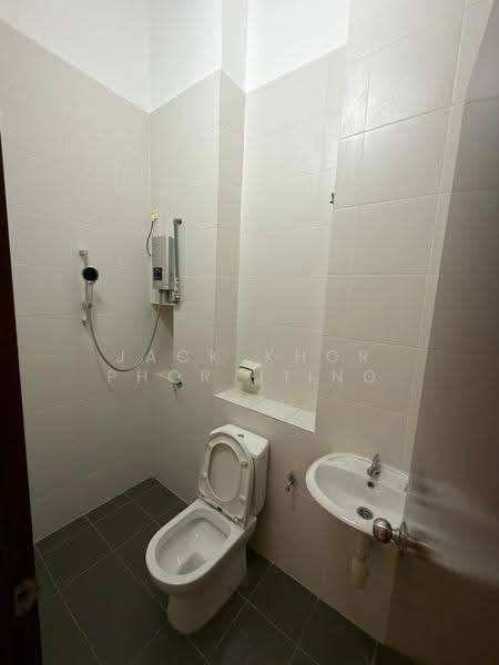 2-storey Terraced House for Sale in Setia Alam (Selangor) - Jack Khor Phor Jiing - Bathroom - PropertyGuru.com.my