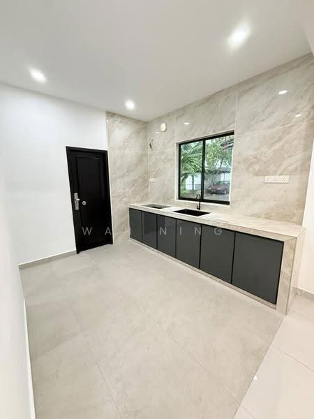 Rumah Teres 1-Tingkat untuk Dijual di Taman Universiti (Skudai) - Wan Ning - Kitchen - PropertyGuru.com.my