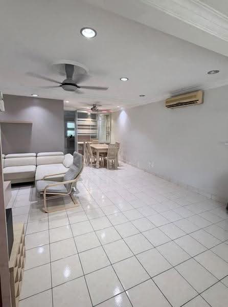 2-storey Terraced House for Sale in Taman Megah Kepong (Kepong) - Jasemin Chia - Living Room - PropertyGuru.com.my