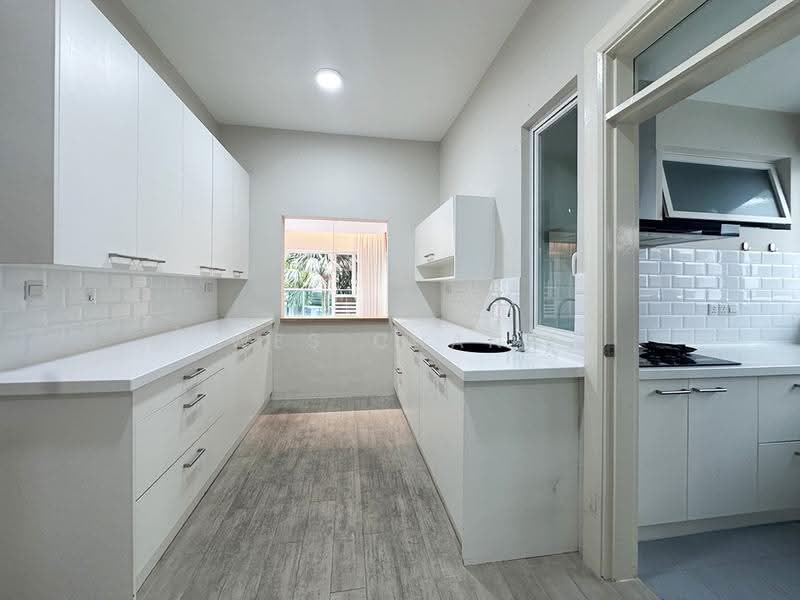 Kondominium untuk Disewa di Surian Residences - Wes Chang - Kitchen - PropertyGuru.com.my