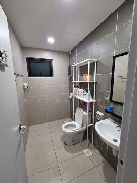 Condominium for Rent at Skyvilla @ D'Island - Victor Kung - Bathroom - PropertyGuru.com.my