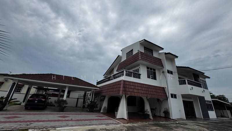 Rumah Banglo untuk Disewa di Ampangan (Negeri Sembilan) - Hilmi Ariffin - Exterior - PropertyGuru.com.my