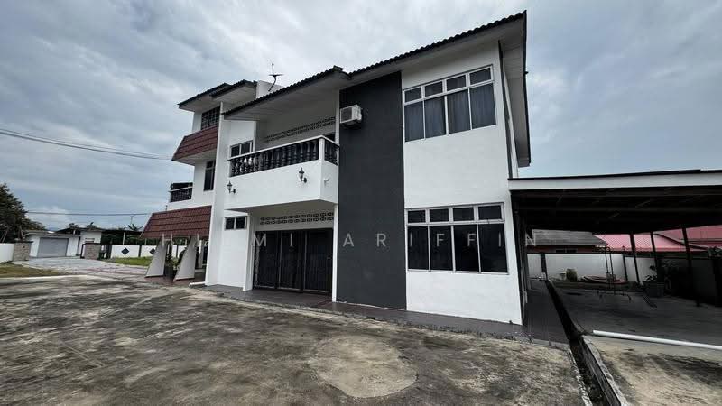 Rumah Banglo untuk Disewa di Ampangan (Negeri Sembilan) - Hilmi Ariffin - Exterior - PropertyGuru.com.my