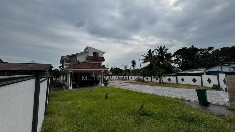 Rumah Banglo untuk Disewa di Ampangan (Negeri Sembilan) - Hilmi Ariffin - Exterior - PropertyGuru.com.my