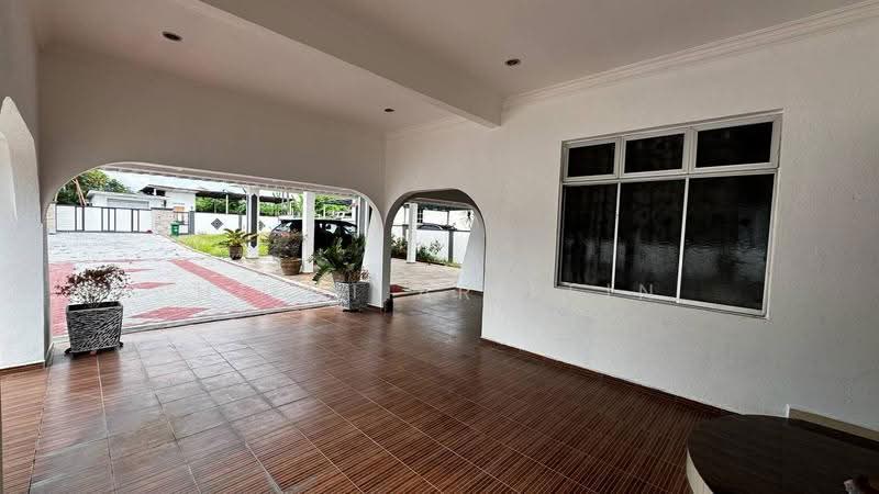Rumah Banglo untuk Disewa di Ampangan (Negeri Sembilan) - Hilmi Ariffin - Exterior - PropertyGuru.com.my