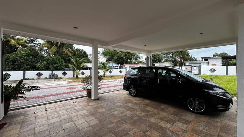 Rumah Banglo untuk Disewa di Ampangan (Negeri Sembilan) - Hilmi Ariffin - Exterior - PropertyGuru.com.my