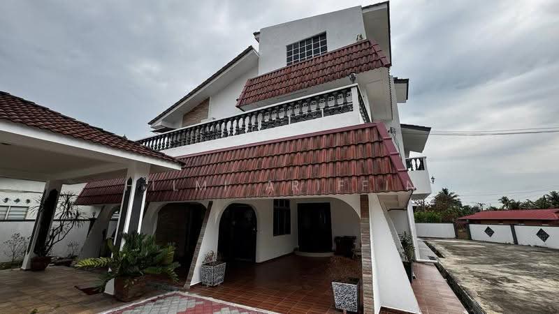 Rumah Banglo untuk Disewa di Ampangan (Negeri Sembilan) - Hilmi Ariffin - Exterior - PropertyGuru.com.my