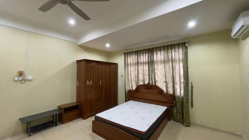 Rumah Banglo untuk Disewa di Ampangan (Negeri Sembilan) - Hilmi Ariffin - Bedroom - PropertyGuru.com.my