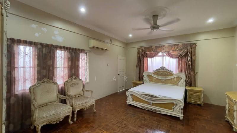 Rumah Banglo untuk Disewa di Ampangan (Negeri Sembilan) - Hilmi Ariffin - Bedroom - PropertyGuru.com.my