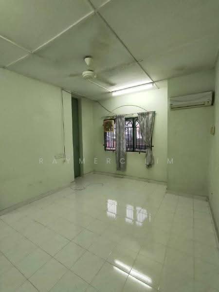 Semi-Detached House for Sale in Bandar Country Homes (Rawang) - Raymerc Lim - Interior - PropertyGuru.com.my