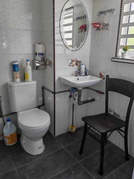 3-storey Terraced House for Sale in Fettes Park (Tanjung Tokong) - Anna Koay - Bathroom - PropertyGuru.com.my