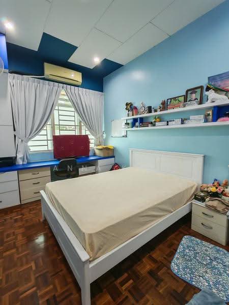 3-storey Terraced House for Sale in Fettes Park (Tanjung Tokong) - Anna Koay - Bedroom - PropertyGuru.com.my