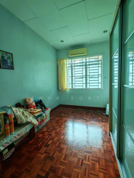 3-storey Terraced House for Sale in Fettes Park (Tanjung Tokong) - Anna Koay - Interior - PropertyGuru.com.my
