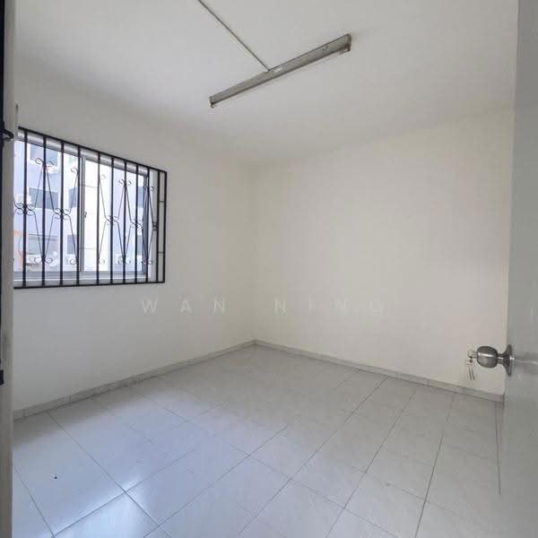 Flat for Sale at Bandar Selesa Jaya - Wan Ning - Interior - PropertyGuru.com.my