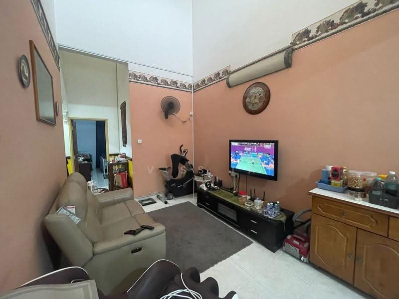 Rumah Teres 1-Tingkat untuk Dijual di Taman Setia Indah (Tebrau) - Alviss Tay - Living Room - PropertyGuru.com.my