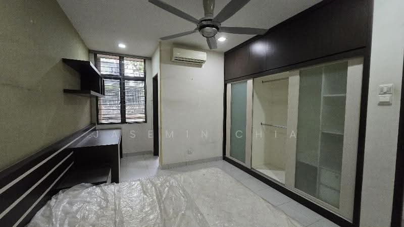 Terraced House for Sale in Taman Seri Bukit Segambut (Batu) - Jasemin Chia - Bedroom - PropertyGuru.com.my