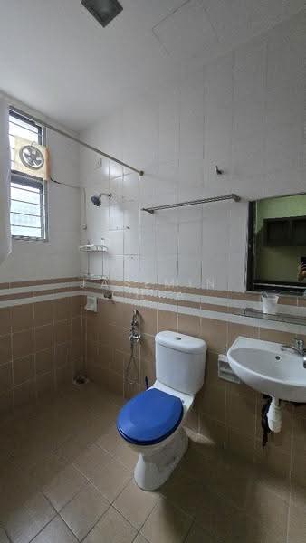 Terraced House for Sale in Taman Seri Bukit Segambut (Batu) - Jasemin Chia - Bathroom - PropertyGuru.com.my