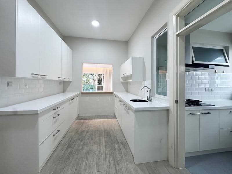 Kondominium untuk Disewa di Surian Residences - Tarsha Lim - Kitchen - PropertyGuru.com.my