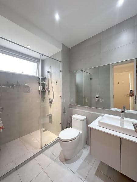 Kondominium untuk Disewa di Surian Residences - Tarsha Lim - Bathroom - PropertyGuru.com.my