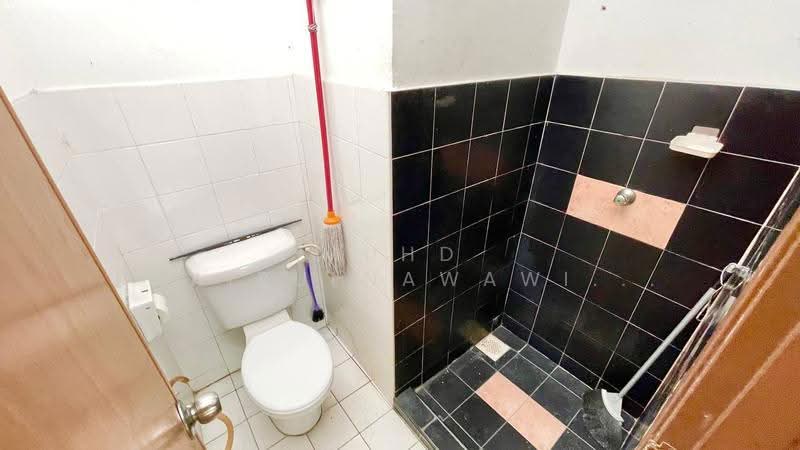 Rumah Teres 2.5-Tingkat untuk Dijual di Taman Equine (Seri Kembangan) - Muhd Khairulnawawi Kamaruddin - Bathroom - PropertyGuru.com.my