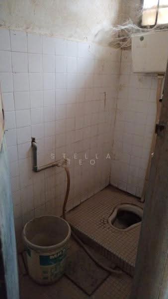 Kedai untuk Disewa di Johor Bahru (Johor) - Stella Teo - Bathroom - PropertyGuru.com.my