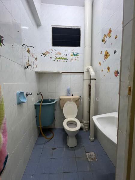 Apartment for Rent at Taman Seri Perak - Kaze Kang - Bathroom - PropertyGuru.com.my