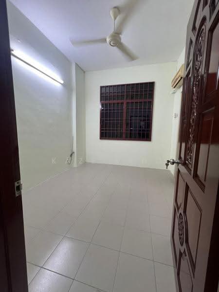 Apartment for Rent at Taman Seri Perak - Kaze Kang - Interior - PropertyGuru.com.my