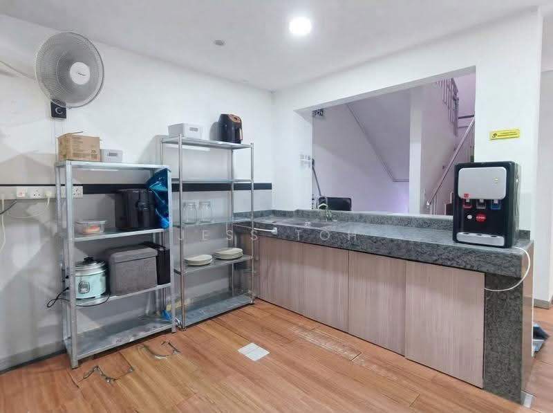 Rumah Teres untuk Disewa di Subang Jaya (Selangor) - Jess Toh - Kitchen - PropertyGuru.com.my