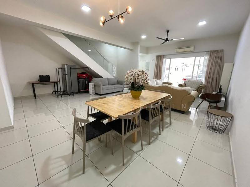 2-storey Terraced House for Rent in Seremban (Negeri Sembilan) - Hilmi Ariffin - Living Room - PropertyGuru.com.my