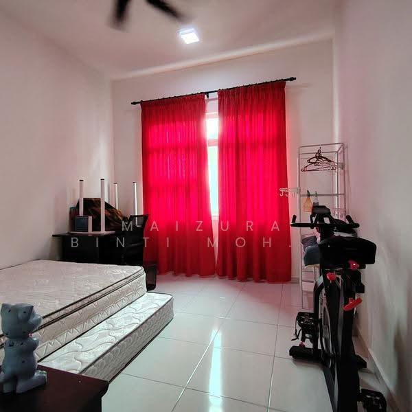 2-storey Terraced House for Sale in Taman Bukit Chedang (Seremban) - Maizura binti Mohd Darus - Bedroom - PropertyGuru.com.my