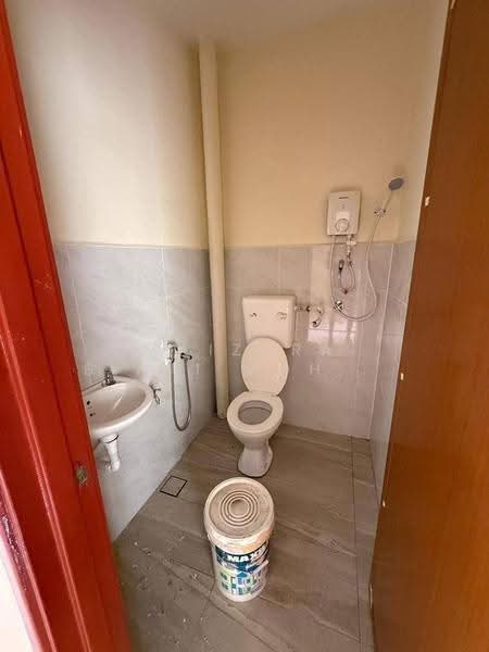 2-storey Terraced House for Sale in Taman Bukit Chedang (Seremban) - Maizura binti Mohd Darus - Bathroom - PropertyGuru.com.my