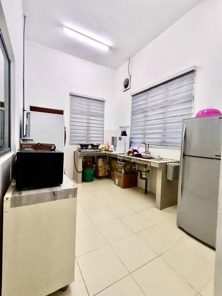 Semi-Detached House for Sale in Taman Rendang (Pekan) - Atina Natasha - Kitchen - PropertyGuru.com.my