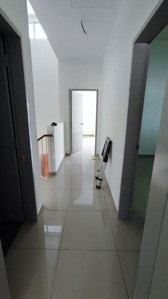 Rumah Teres 2-Tingkat untuk Dijual di Bandar Gamuda Gardens (Rawang) - Callista Goh - Corridor - PropertyGuru.com.my