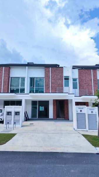 Rumah Teres 2-Tingkat untuk Dijual di Bandar Gamuda Gardens (Rawang) - Callista Goh - Exterior - PropertyGuru.com.my